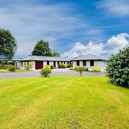 Ferienhaus In Killarney - 6 Bedrooms, Beautiful Home!